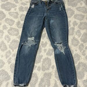 Women’s skinny ripped jeans